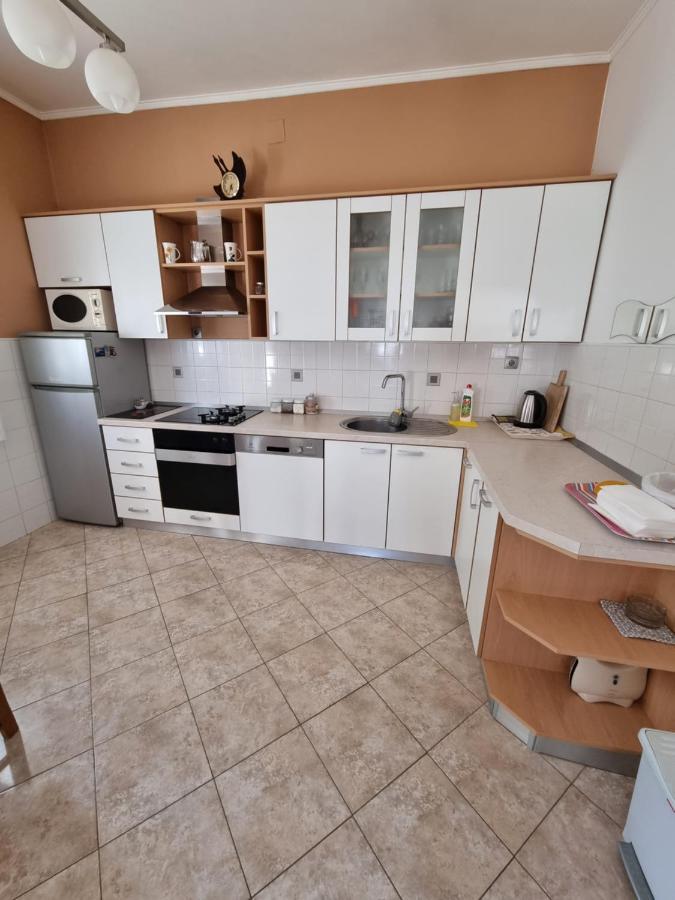 Apartments Lili Biograd Na Moru Esterno foto